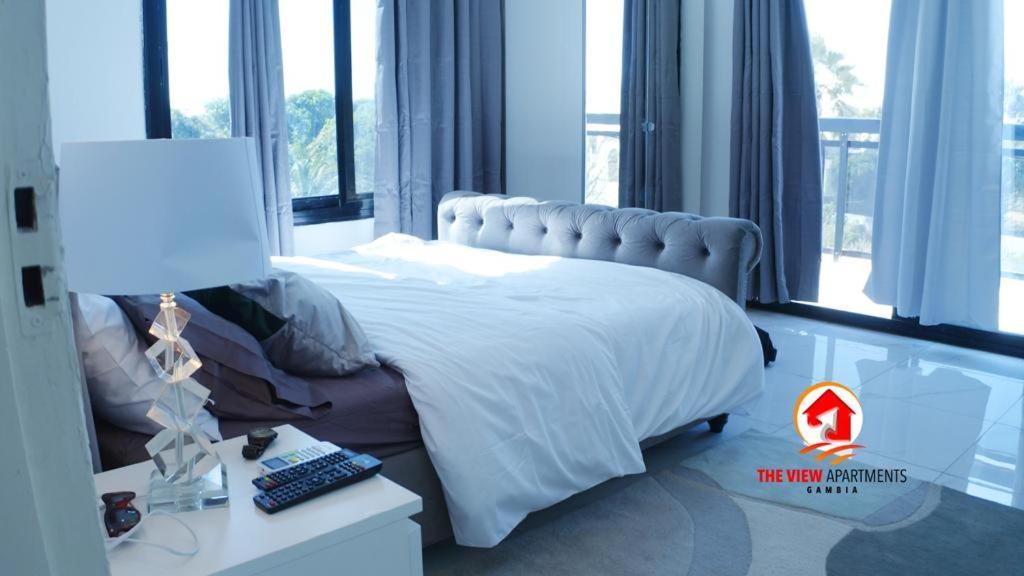 The View Apartments Brusubi Екстер'єр фото