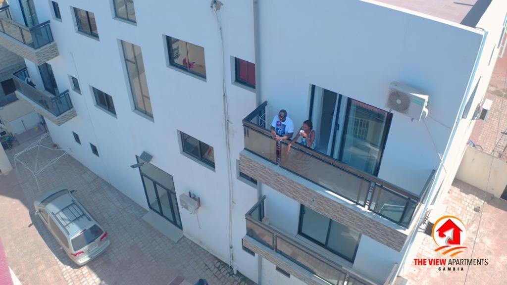 The View Apartments Brusubi Екстер'єр фото